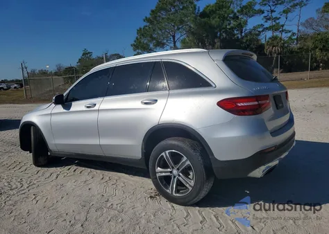 2016 Mercedes-Benz Glc 300 z USA, uszkodzony, nr VIN WDC0G4JB4GF063459